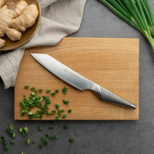 דיל מקומי: מחיר סופ"ש חד במיוחד על סכין שף 15 ס"מ Global Kiritsuka – מהדורה מוגבלת לרגל 40 שנות של מצוינות!