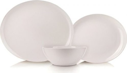 דיל מקומי: סט מלא בחצי מחיר! האירוח המושלם מתחיל עם הכלים הנכונים! סט צלחות פורצלן 18 חלקים ל-6 סועדים Naaman Mily ב-₪99 בלבד!