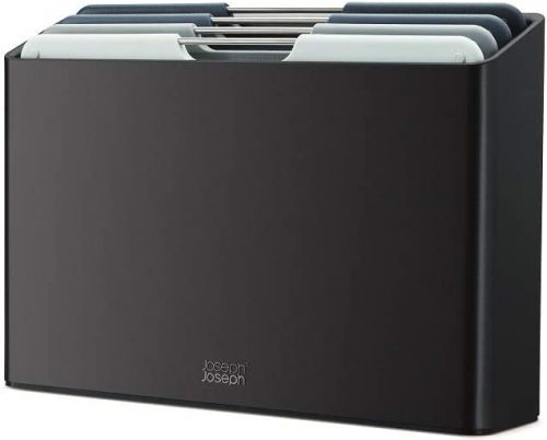 רק 49.6$\183 ש"ח מחיר סופי כולל הכל עד דלת הבית לסט 4 קרשי חיתוך + מעמד מעוצב סופר מומלץ מבית Joseph Joseph!! בארץ המחיר 350 ש"ח!!