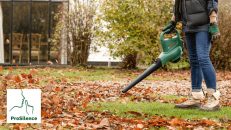 דיל מקומי: רק 499 ש״ח במקום 599 למפוח/שואב עלים חשמלי Bosch UniversalGardenTidy 3000W לעבודה רב תכליתית 3 ב-1: נשיפה, שאיבת אבק וגריסה!!