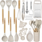 רק 17$\60 ש"ח (משלוח חינם בהגעה לסכום כולל של 49$ ומעלה) ל 29 כלי מטבח מסיליקון עם ידיות עץ!!