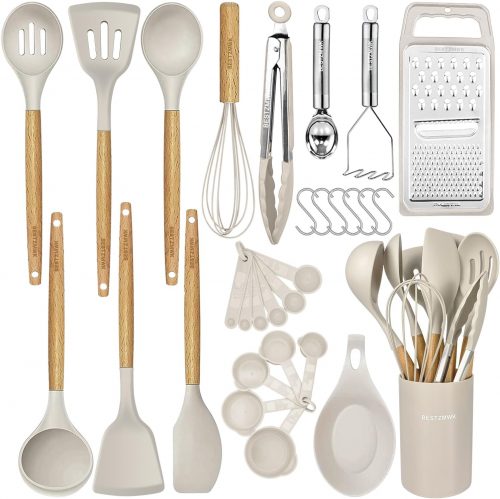 רק 17$\60 ש"ח (משלוח חינם בהגעה לסכום כולל של 49$ ומעלה) ל 29 כלי מטבח מסיליקון עם ידיות עץ!!