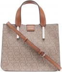 רק 66.1$/215 ש״ח מחיר סופי כולל הכל עד דלת הבית לתיק הקרוסבודי הקומפקטי לנשים Calvin Klein Audrey בצבעי קרמל-טאופ אלגנטיים, בטקסטורת מונוגרמה מרשימה ונוחות שימוש יומיומית!!