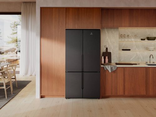 דיל מקומי: רק 4990 ש״ח למקרר 4 דלתות Electrolux UltimateTaste 700 בנפח 572 ליטר עם טכנולוגיה מתקדמת ששומרת על טריות המזון לאורך זמן + כריים אינדוקציה במתנה!!