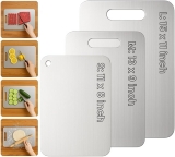 רק 50.9$/167 ש״ח מחיר סופי כולל הכל עד דלת הבית לסט קרשי החיתוך הטיטניום מבית YoYoulee – שלישיית קרשים דו־צדדיים 100% טיטניום היגייניים ועמידים במיוחד לשימוש יומיומי!!