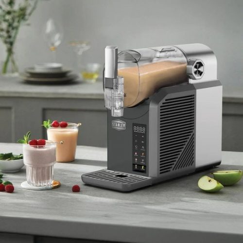 דיל מקומי: התשובה של Stanley לטרנד החם של הקיץ: Lusy Slushie!! מכשיר מקצועי להכנת ברד ומשקאות קפואים מבית Stanley עכשיו ב-₪1,049 בלבד!
