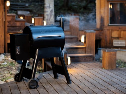 דיל מקומי: לאכול, ובגדול! מעשנת גריל Traeger Pro 22 ב-₪2559 עד הבית!