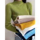 רק 3.4$/11 ש״ח לסוודר סרוג לנשים עם צווארון גבוה בגזרה מחטבת ונוחה – בד רך, מראה קלאסי ואלגנטי שמתאים לכל הופעה חורפית!!